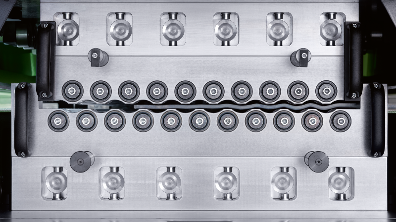 Constant leveling gap control