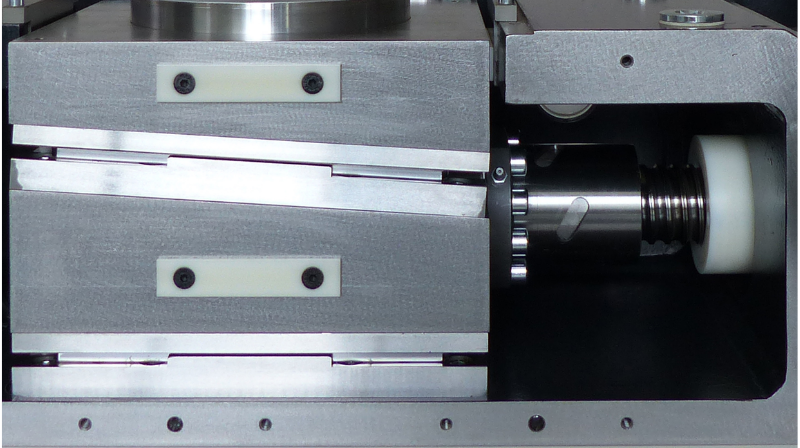 Hydraulic-free electromechanical design
